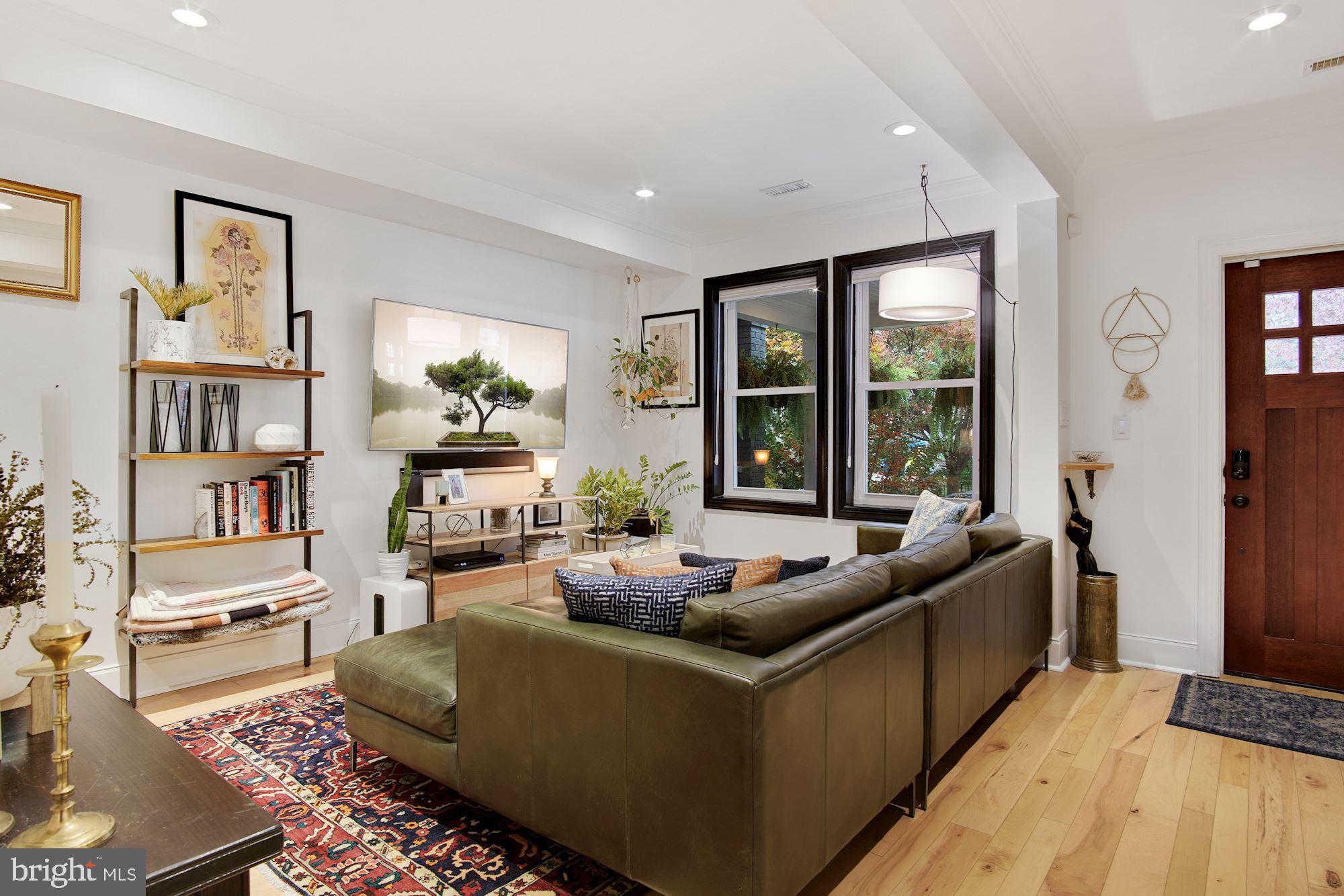 841 Decatur Street Northwest Washington, DC 20011 - Photo 5 of 33 Gallery Image 5