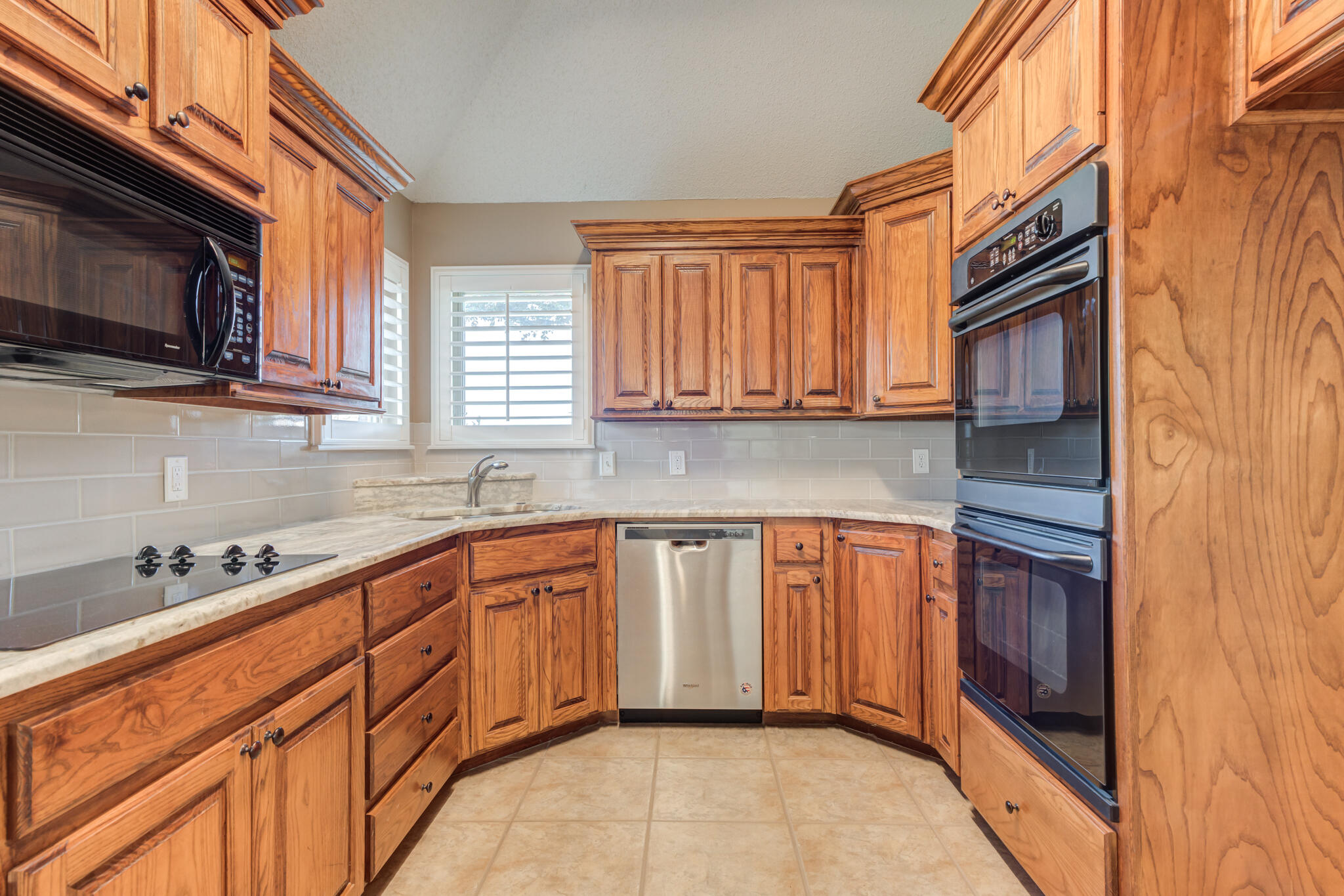 6013 100th Street Lubbock, TX 79424 - Photo 20 of 48 DSC03580_1_2_3_4