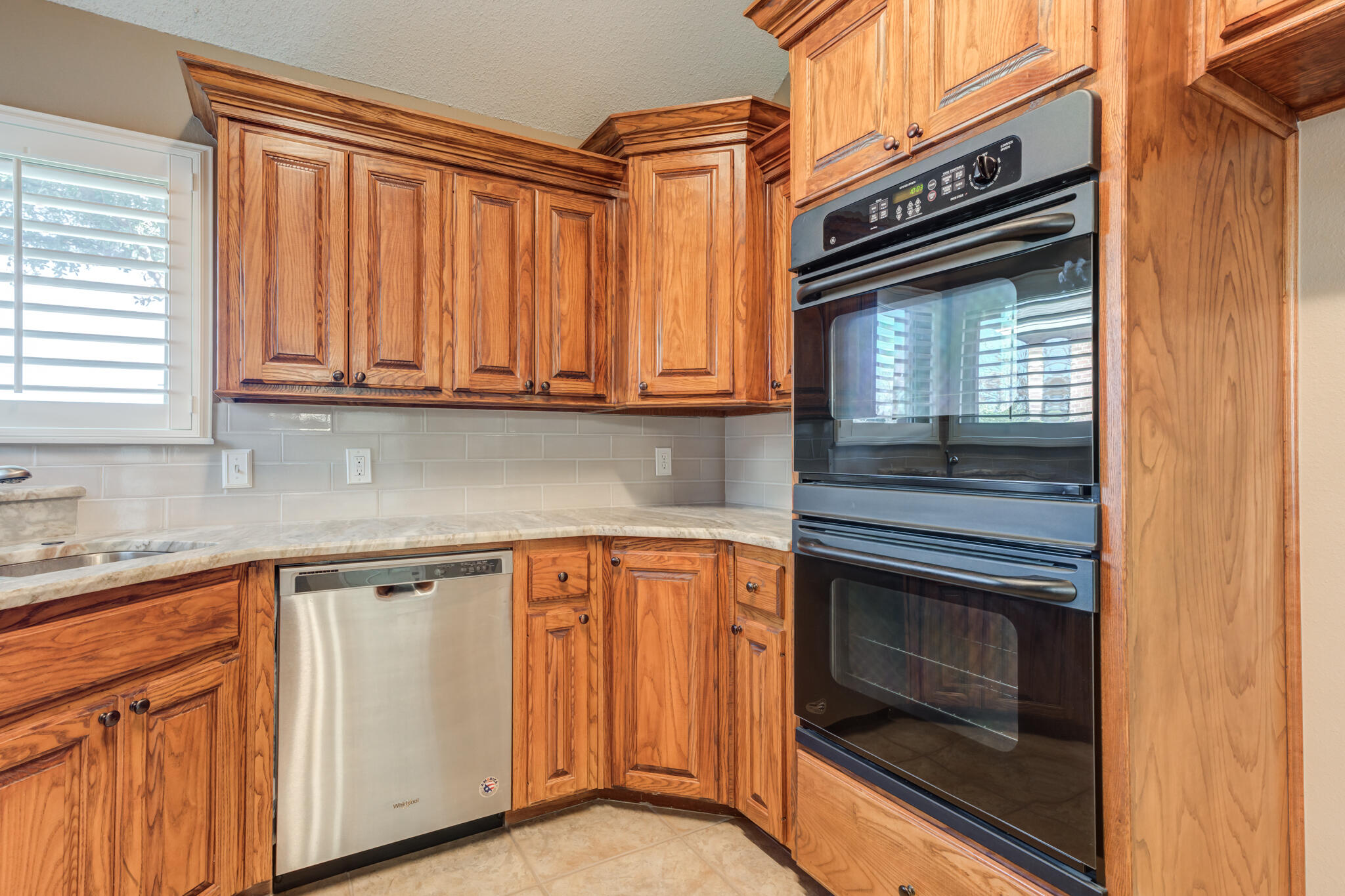 6013 100th Street Lubbock, TX 79424 - Photo 21 of 48 DSC03585_6_7_8_9