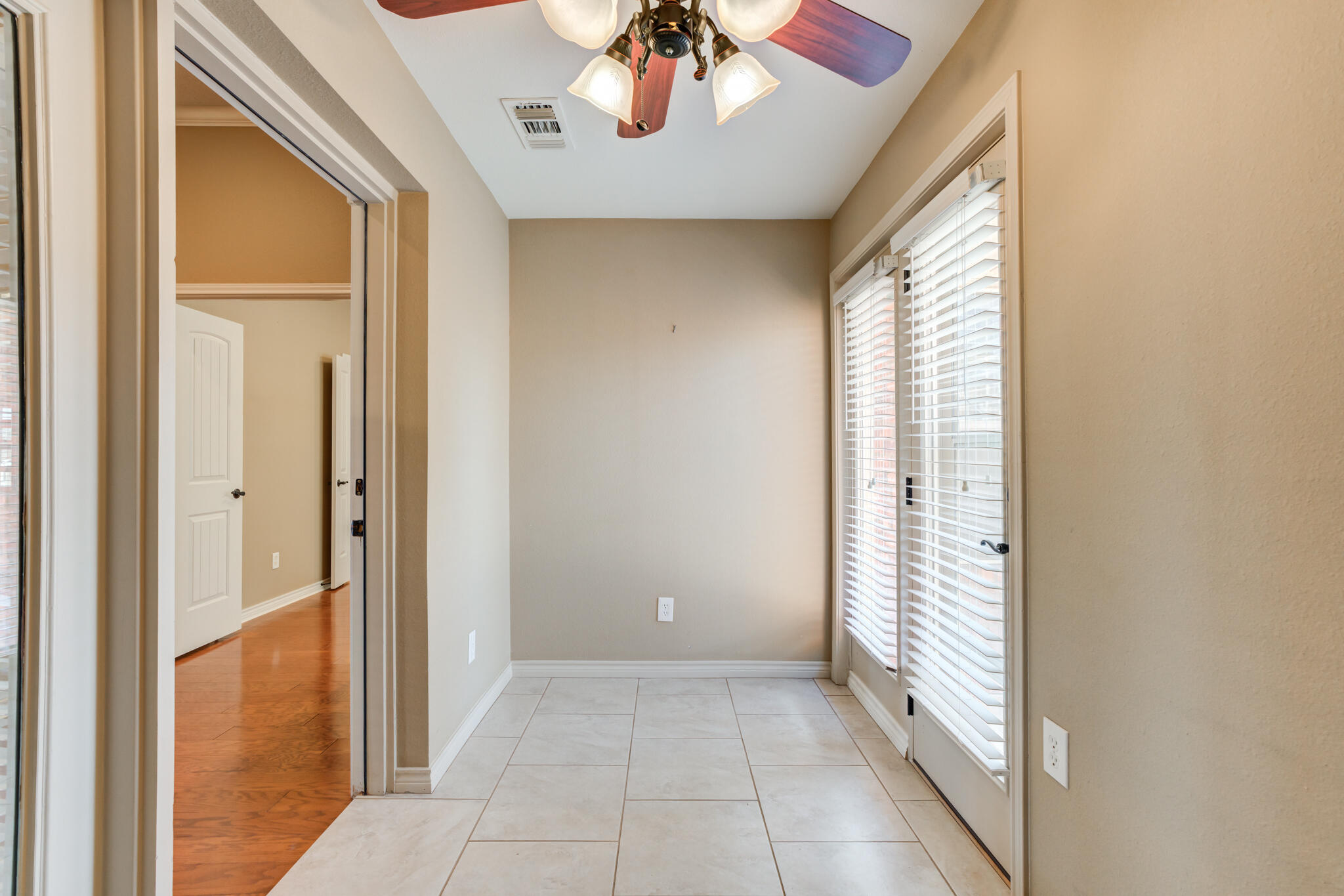 6013 100th Street Lubbock, TX 79424 - Photo 40 of 48 DSC03685_6_7_8_9