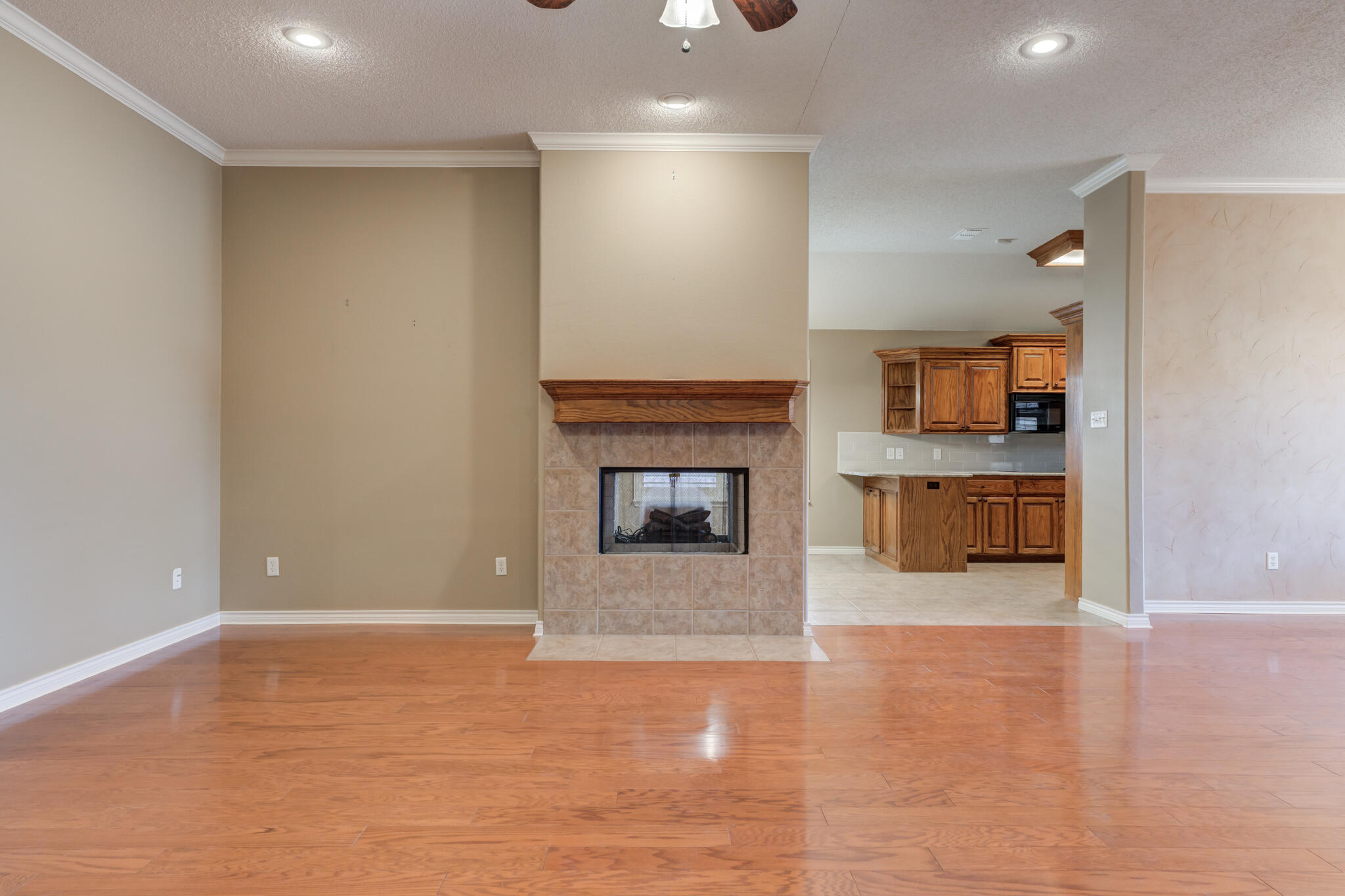 6013 100th Street Lubbock, TX 79424 - Photo 10 of 48 DSC03525_6_7_8_9