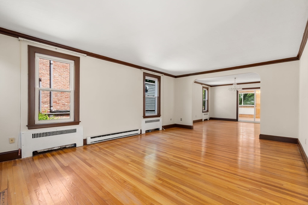 261 Russett Road Brookline, MA 02467 - Photo 6 of 36