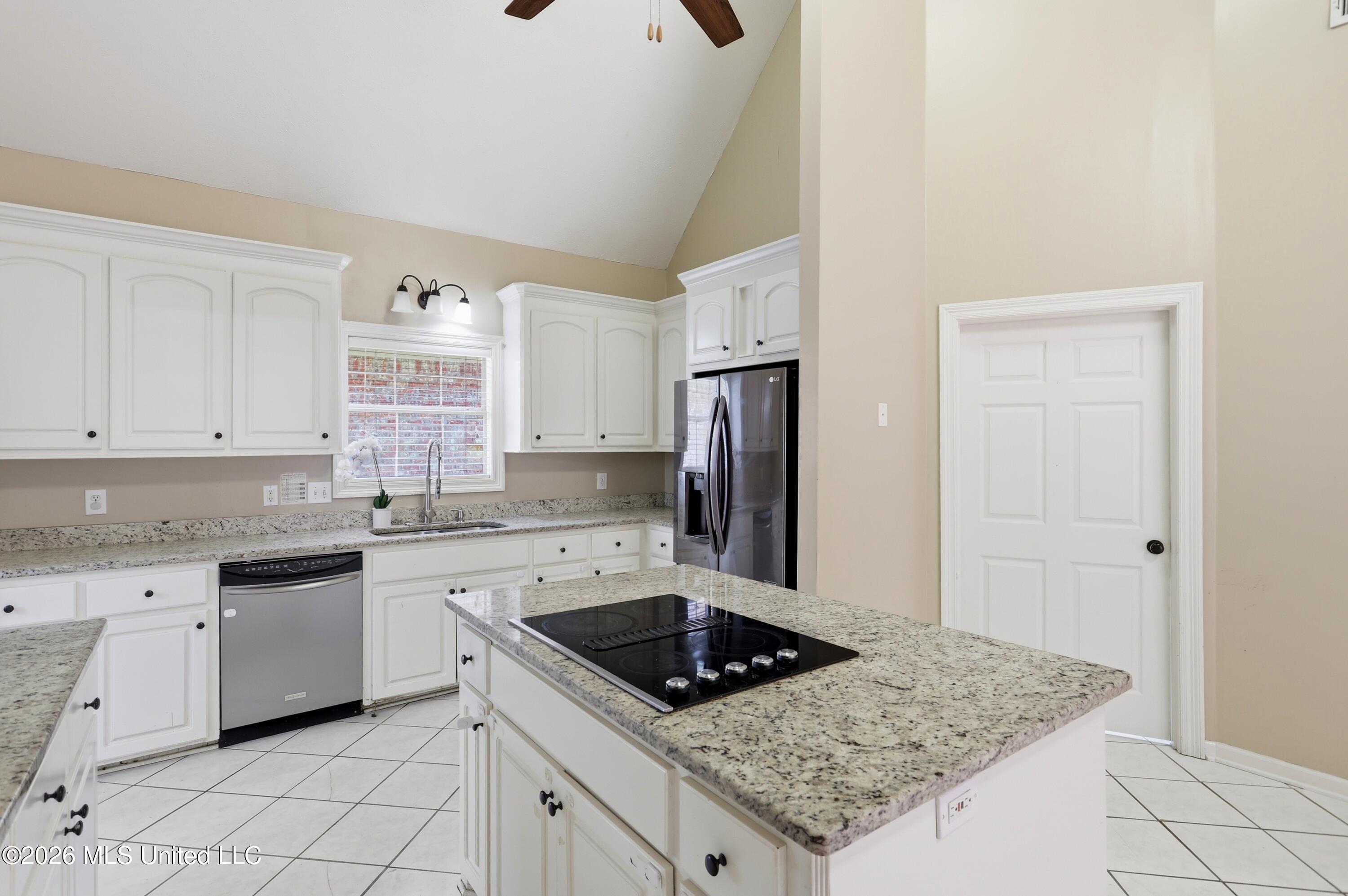 707 Versailles Drive Ridgeland, MS 39157 - Photo 9 of 33 707 Versailles Dr \ Hometoursms.com (8)