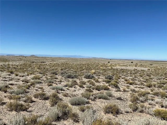 a view of a sky view