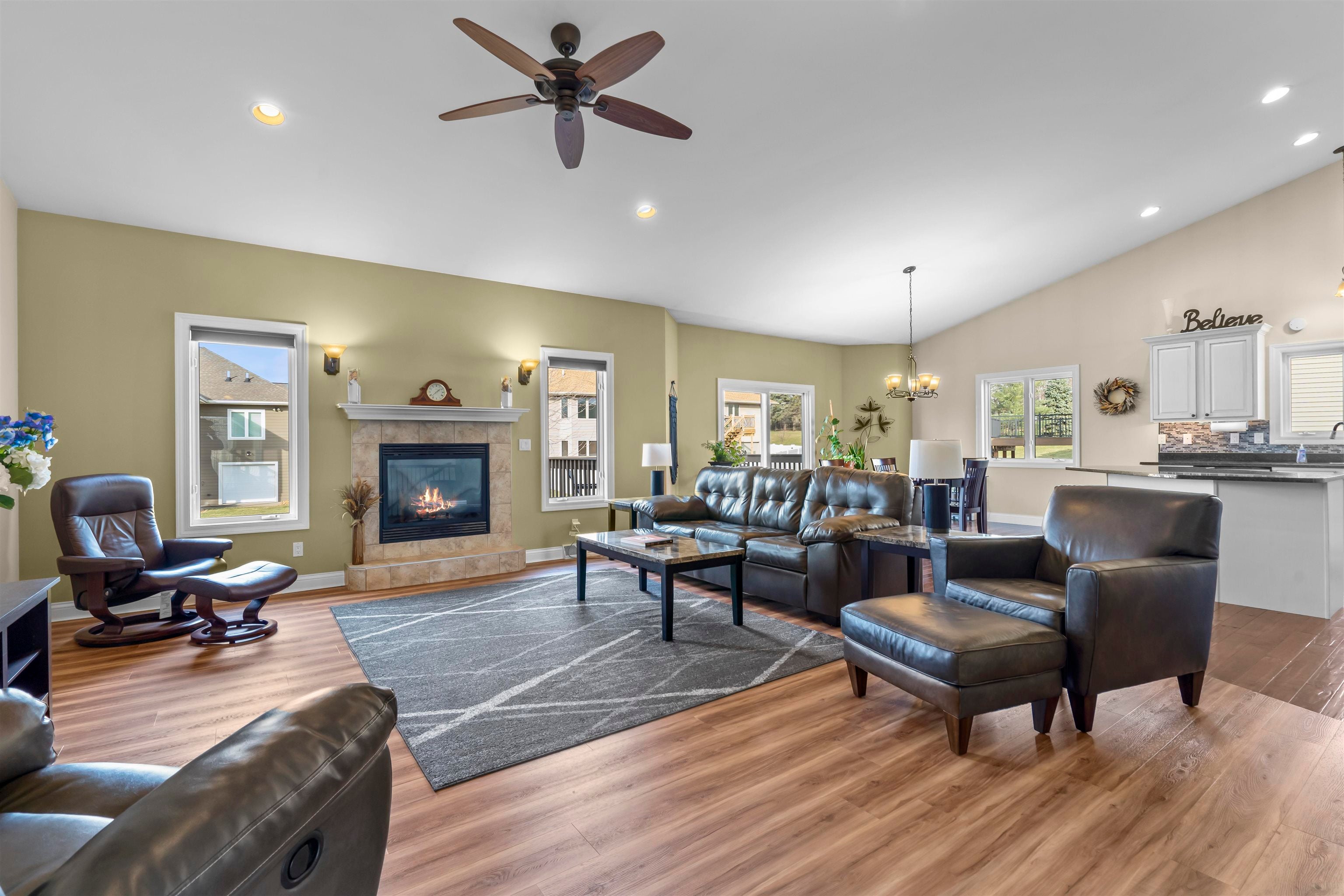 5630 Clay Ridge Drive Dubuque, IA 52002 - Photo 2 of 17 Gallery Image 2