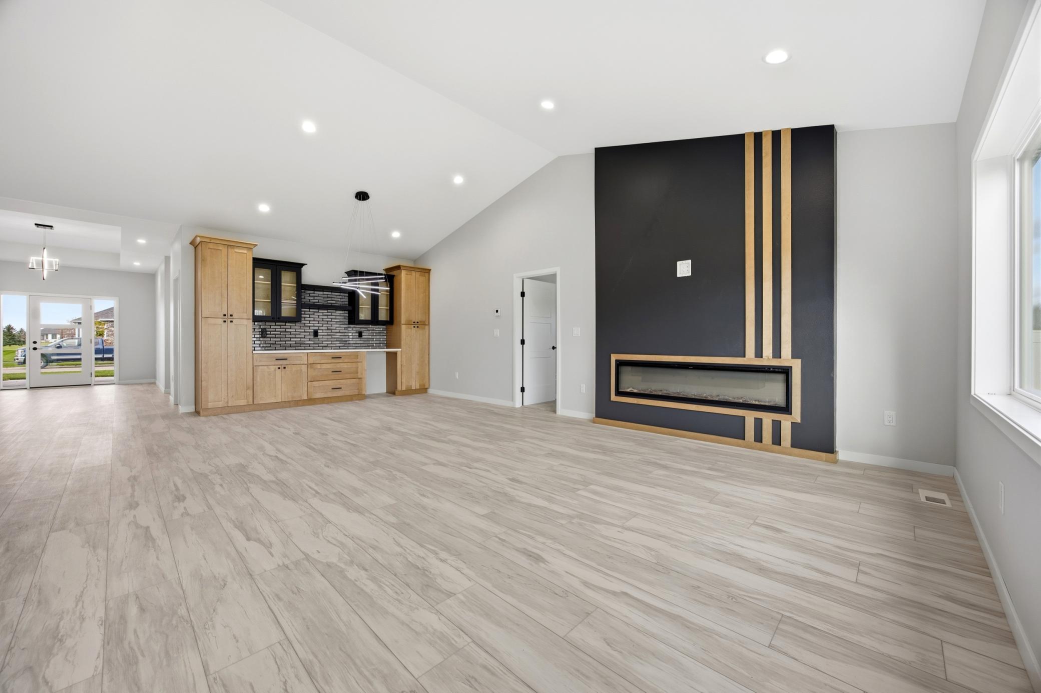 109 Annie's Way Mapleton, ND 58059 - Photo 11 of 56