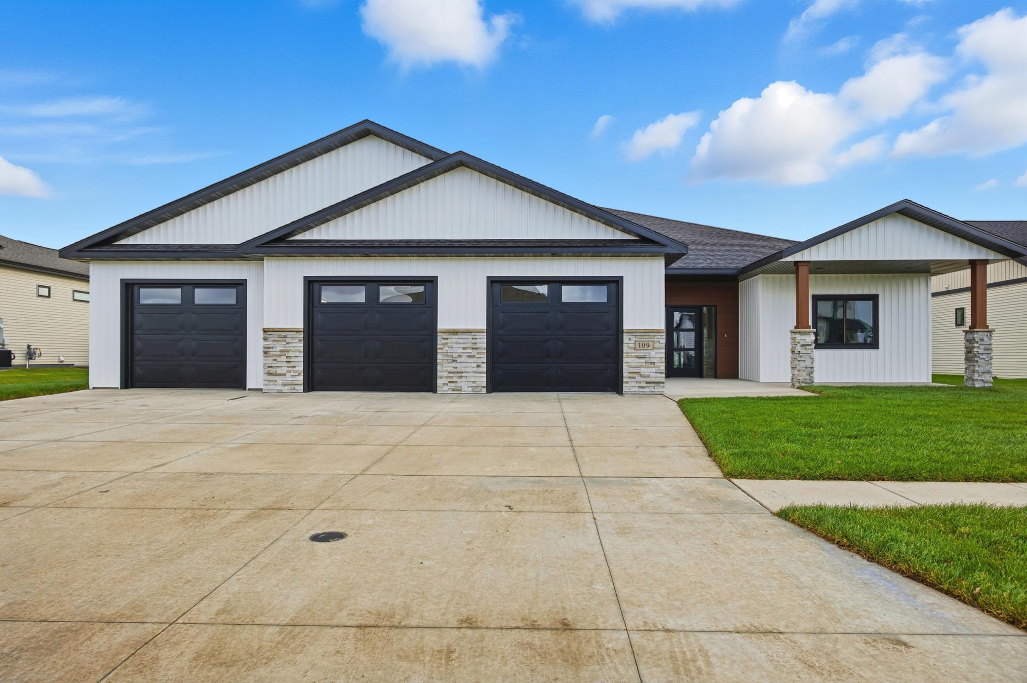 109 Annie's Way Mapleton, ND 58059 - Photo 2 of 56