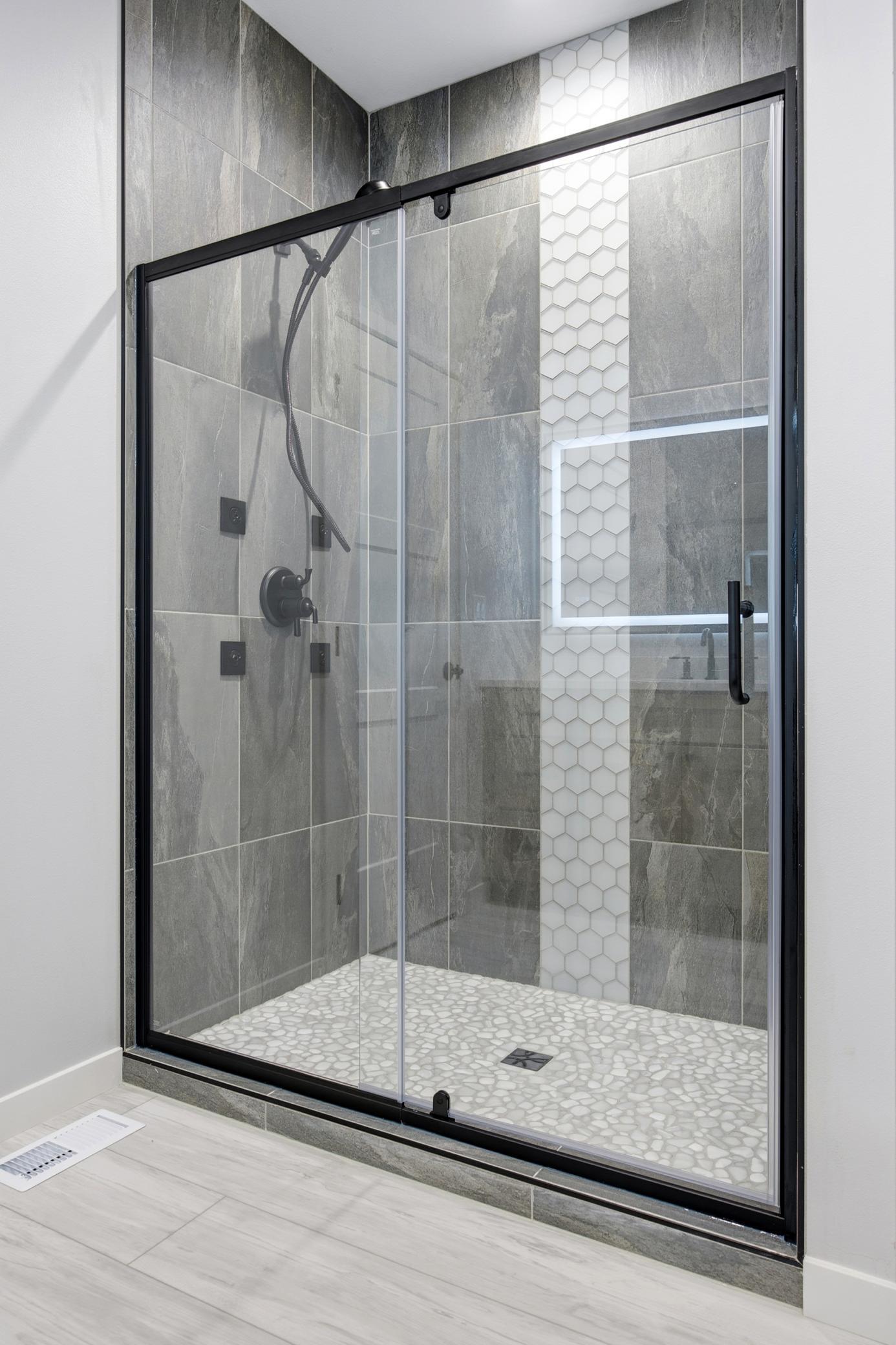 109 Annie's Way Mapleton, ND 58059 - Photo 22 of 56