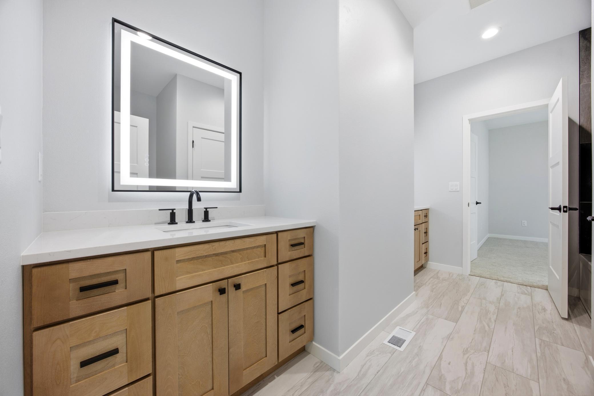 109 Annie's Way Mapleton, ND 58059 - Photo 27 of 56