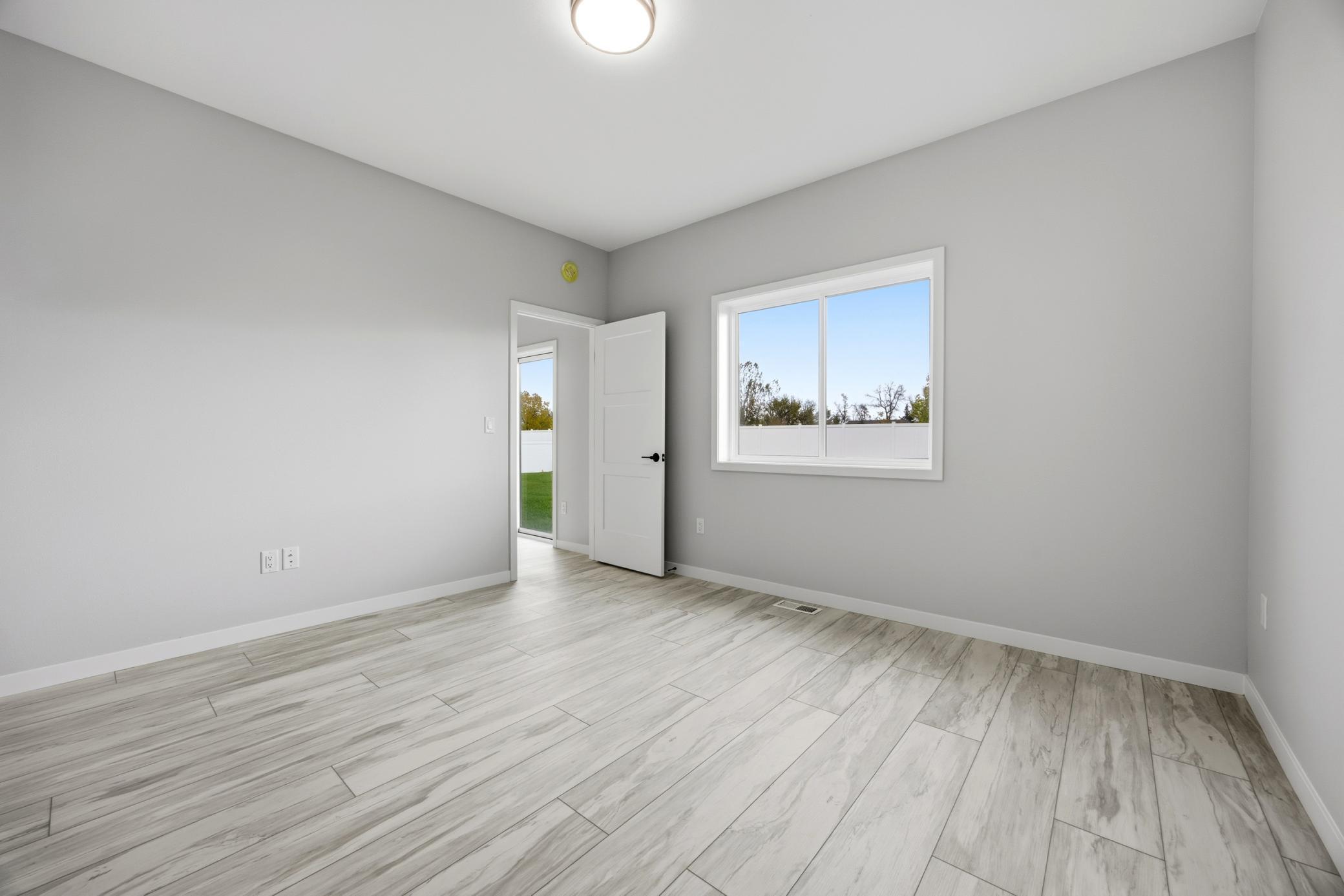 109 Annie's Way Mapleton, ND 58059 - Photo 33 of 56