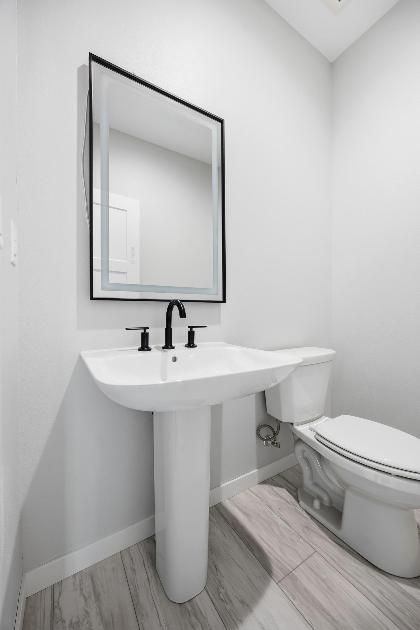 109 Annie's Way Mapleton, ND 58059 - Photo 34 of 56