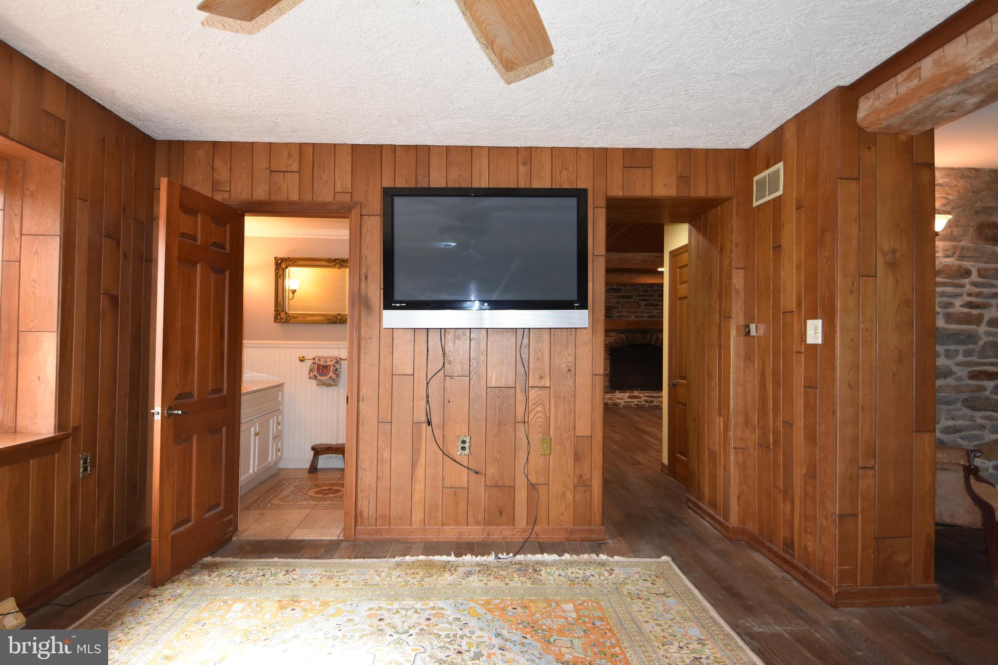 26 Church Road Richlandtown, PA 18955 - Photo 10 of 89 Living area