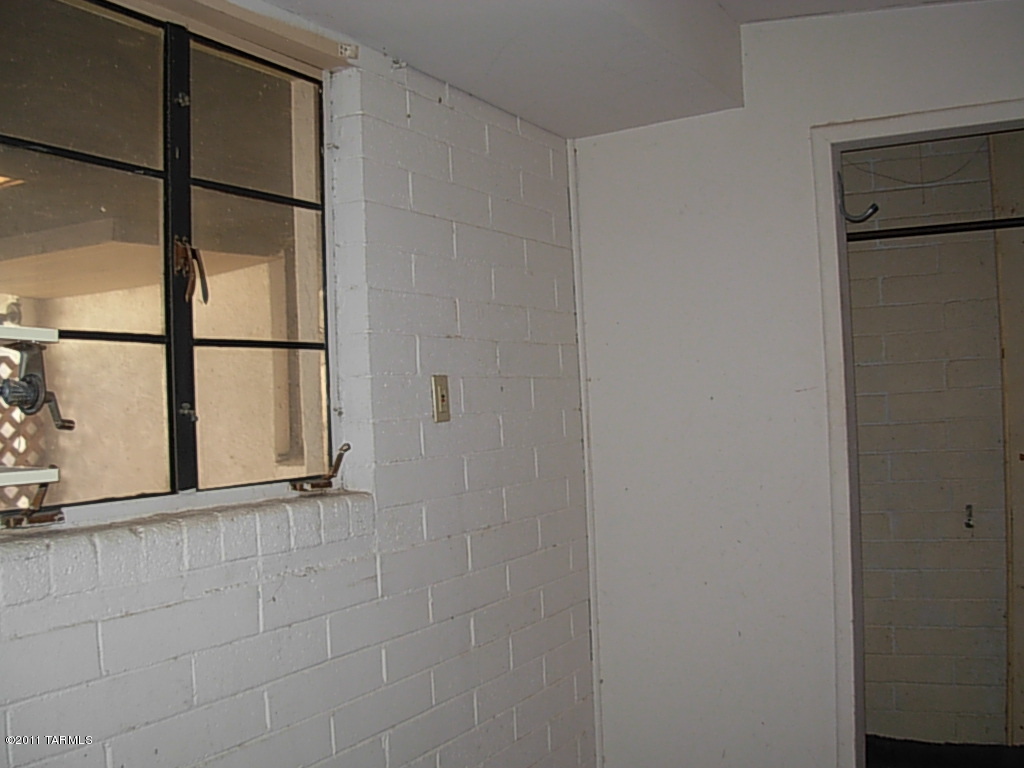 2841 West Bird Road Tucson, AZ 85746 - Photo 15 of 25 Gallery Image 15