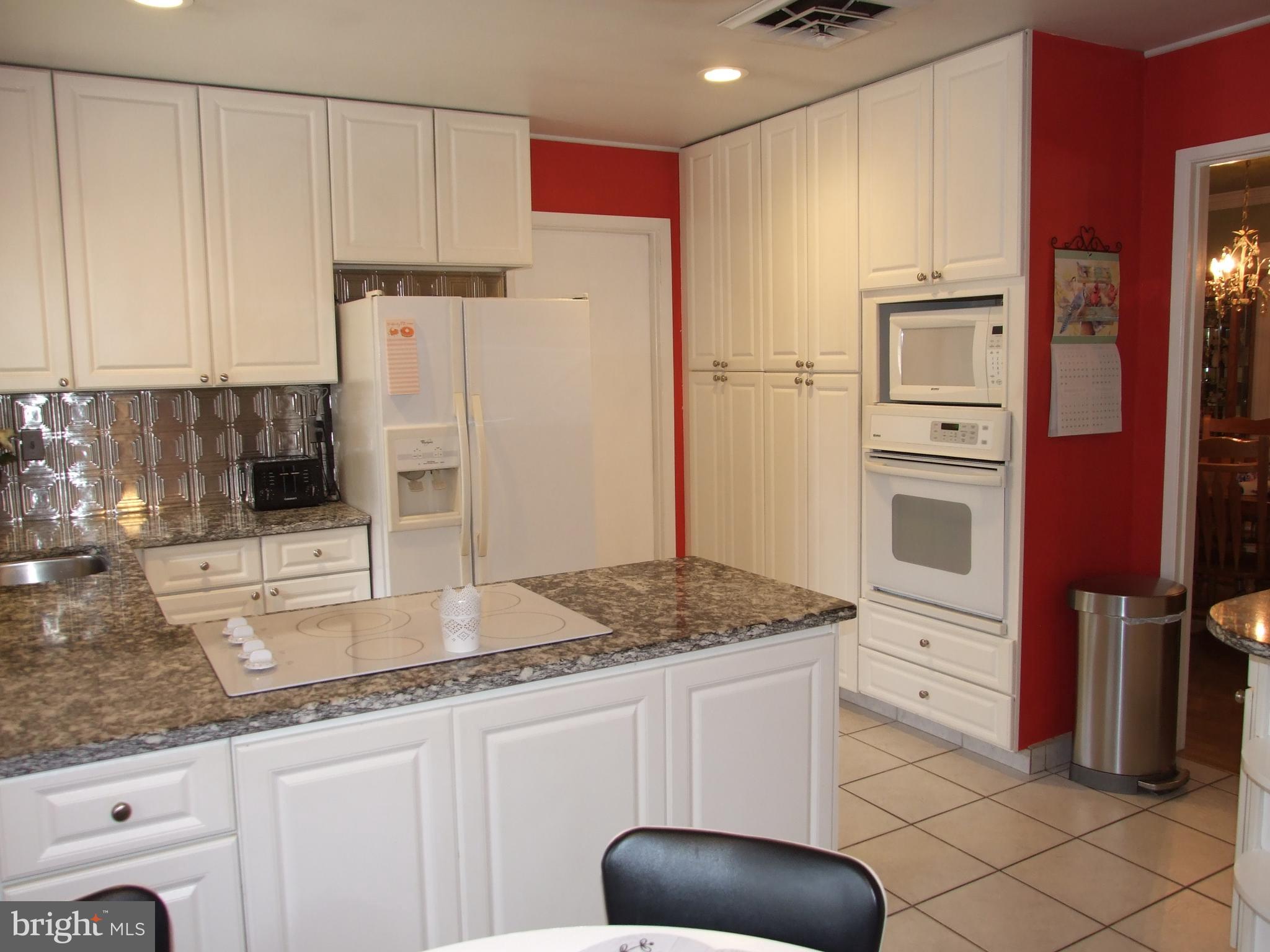 34 Red Berry Road Levittown, PA 19056 - Photo 16 of 37