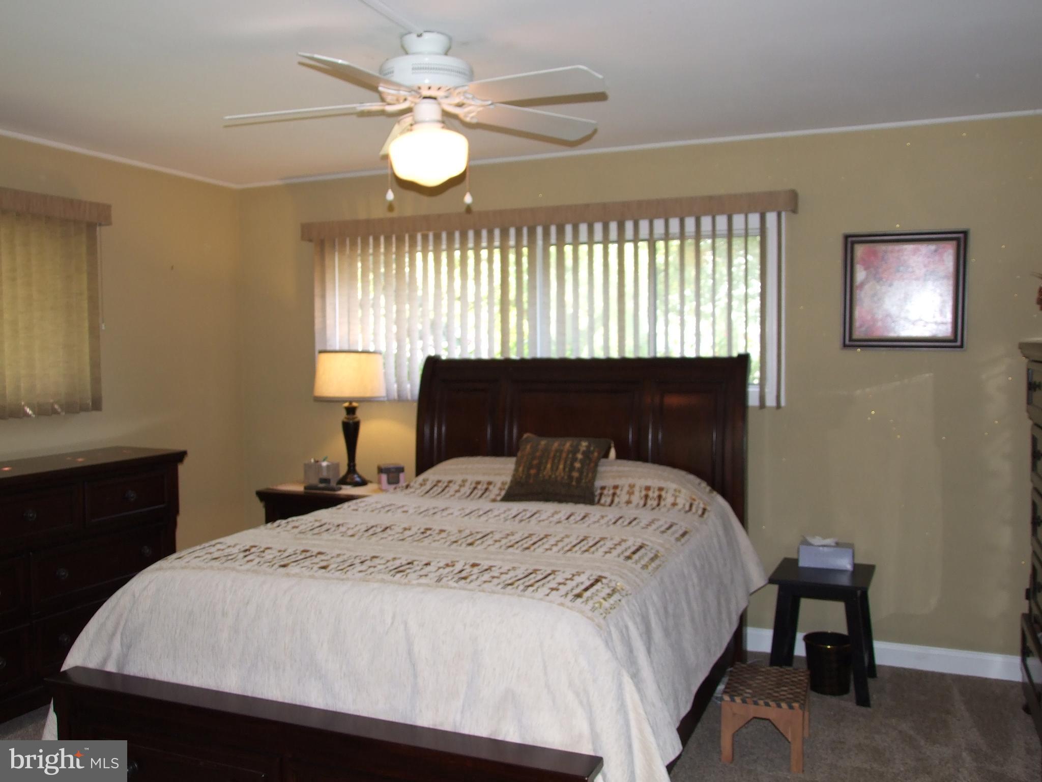 34 Red Berry Road Levittown, PA 19056 - Photo 22 of 37