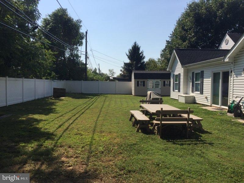 34 Red Berry Road Levittown, PA 19056 - Photo 33 of 37