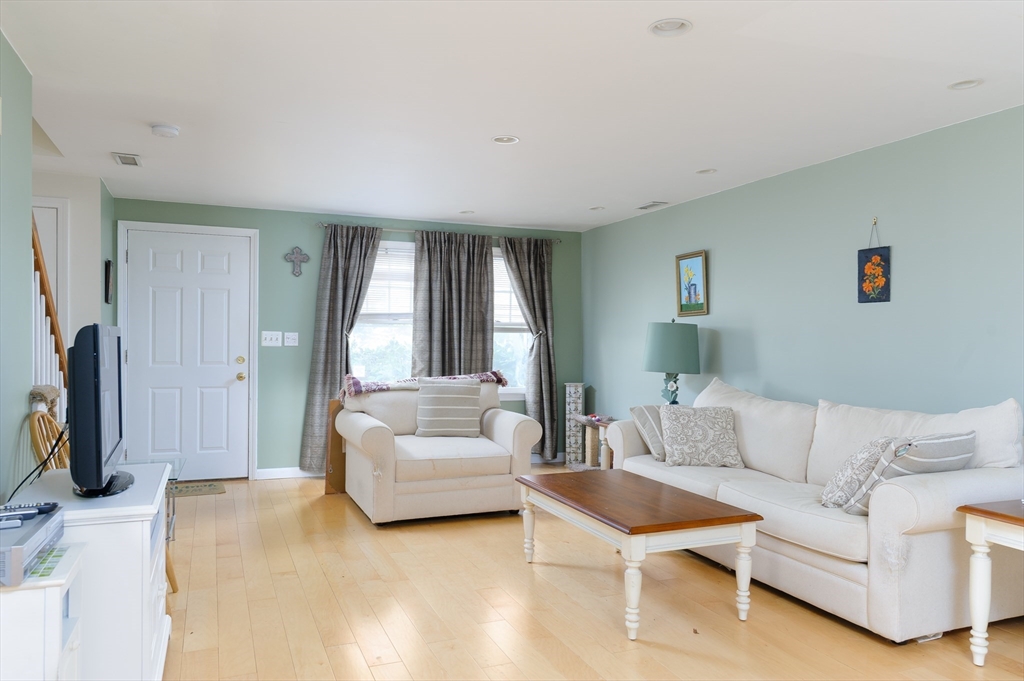 13 Pullard Road, Unit 38 Grafton, MA 01519 - Photo 5 of 20