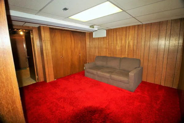 $239,500 | 451 31st Avenue, East Moline, IL 61244