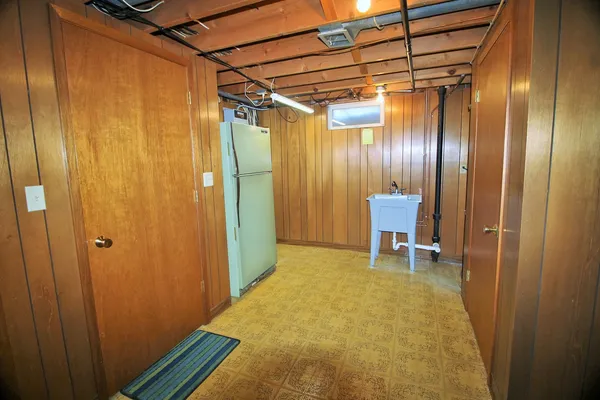 $239,500 | 451 31st Avenue, East Moline, IL 61244