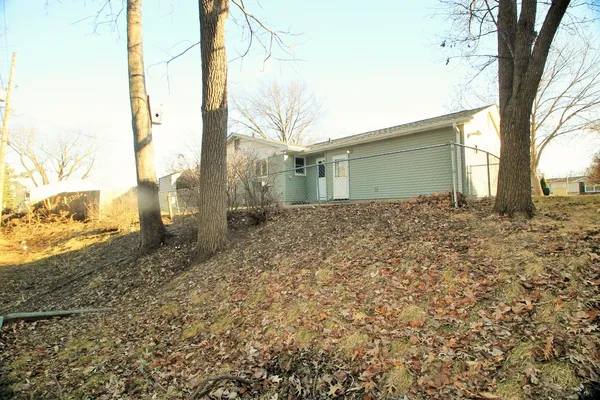 $239,500 | 451 31st Avenue, East Moline, IL 61244