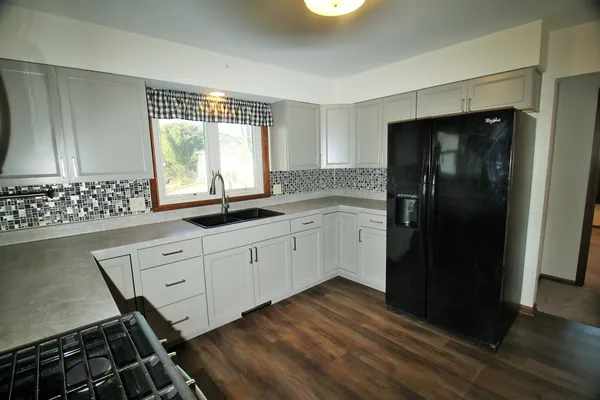 $239,500 | 451 31st Avenue, East Moline, IL 61244