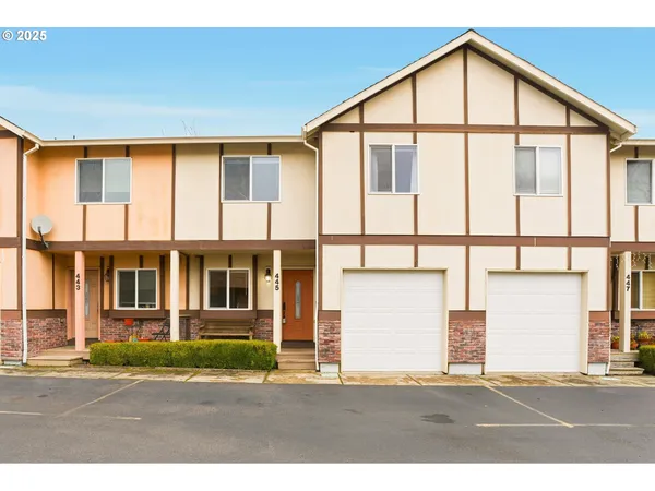 $399,900 | 445 Harris Lane, Oregon City, OR 97045