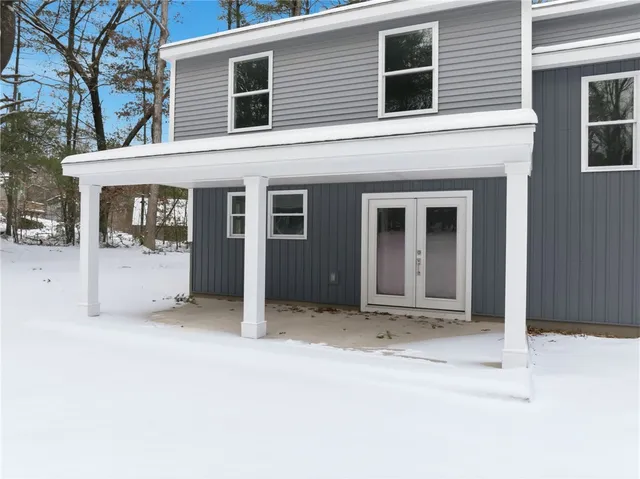 $625,000 | 96 Highview Avenue, Hopkinton, RI 02832