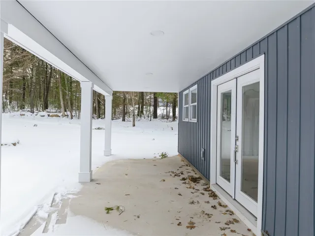 $625,000 | 96 Highview Avenue, Hopkinton, RI 02832