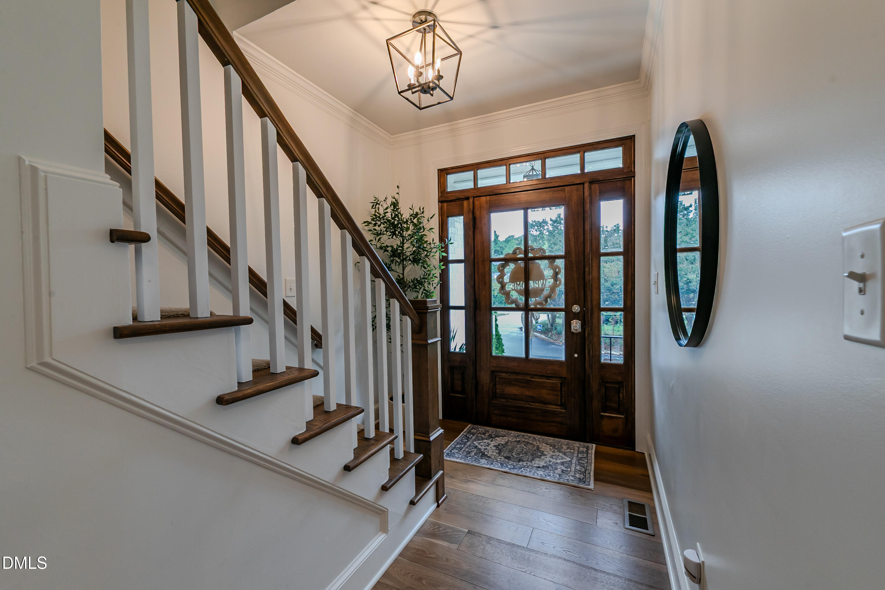 7625 Pinewild Court Raleigh, NC 27615 - Photo 4 of 48 2E6A9853