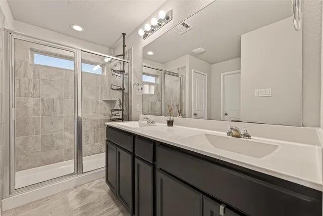 $2,400 | 12623 City Village Lane, Houston, TX 77047