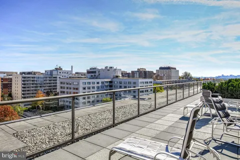 $649,900 | 800 25th Street Northwest, Unit 806, Washington, DC 20037