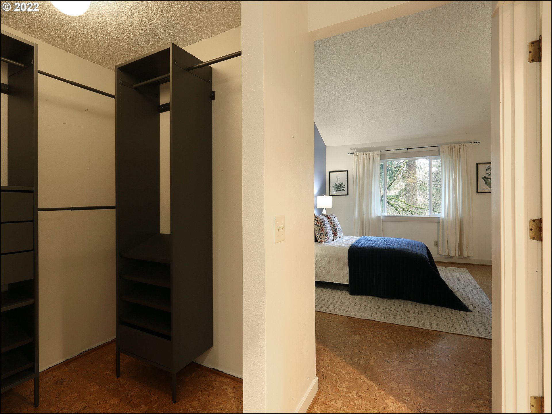 9808 Southwest Quail Post Road Portland, OR 97219 - Photo 20 of 32 Gallery Image 20
