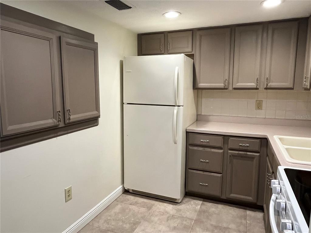 870 Virginia Street, Unit 111 Dunedin, FL 34698 - Photo 15 of 43