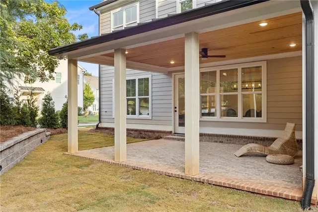 a view of a house with a outdoor space