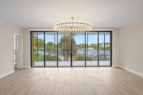 $850,000 | 16910 Bay Street, Unit E204, Jupiter, FL 33477