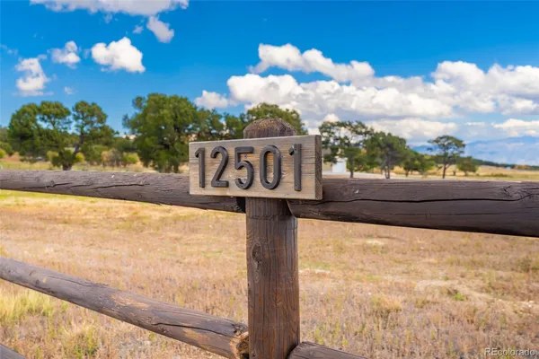 a street sign that is on a pole