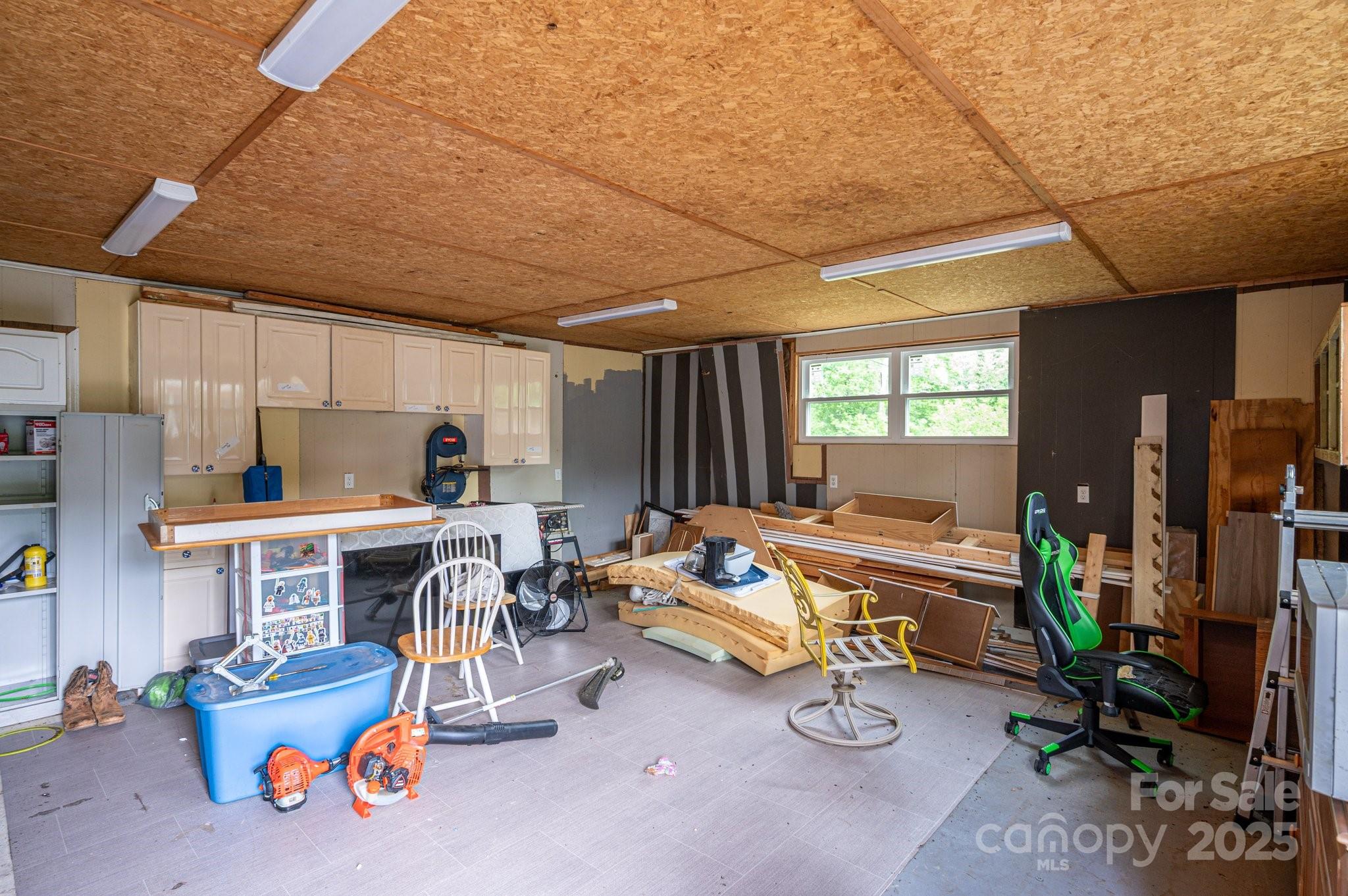 400 North Houser Street Cherryville, NC 28021 - Photo 24 of 26 a view of a room with gym equipment