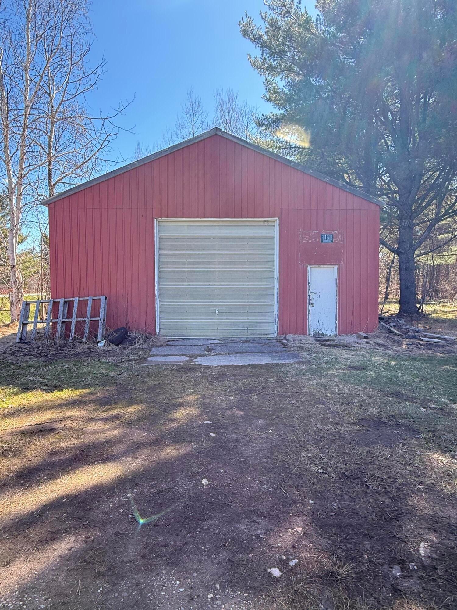 7555 South Nicolet Road Sault Ste. Marie, MI 49783 - Photo 3 of 7 Gallery Image 3