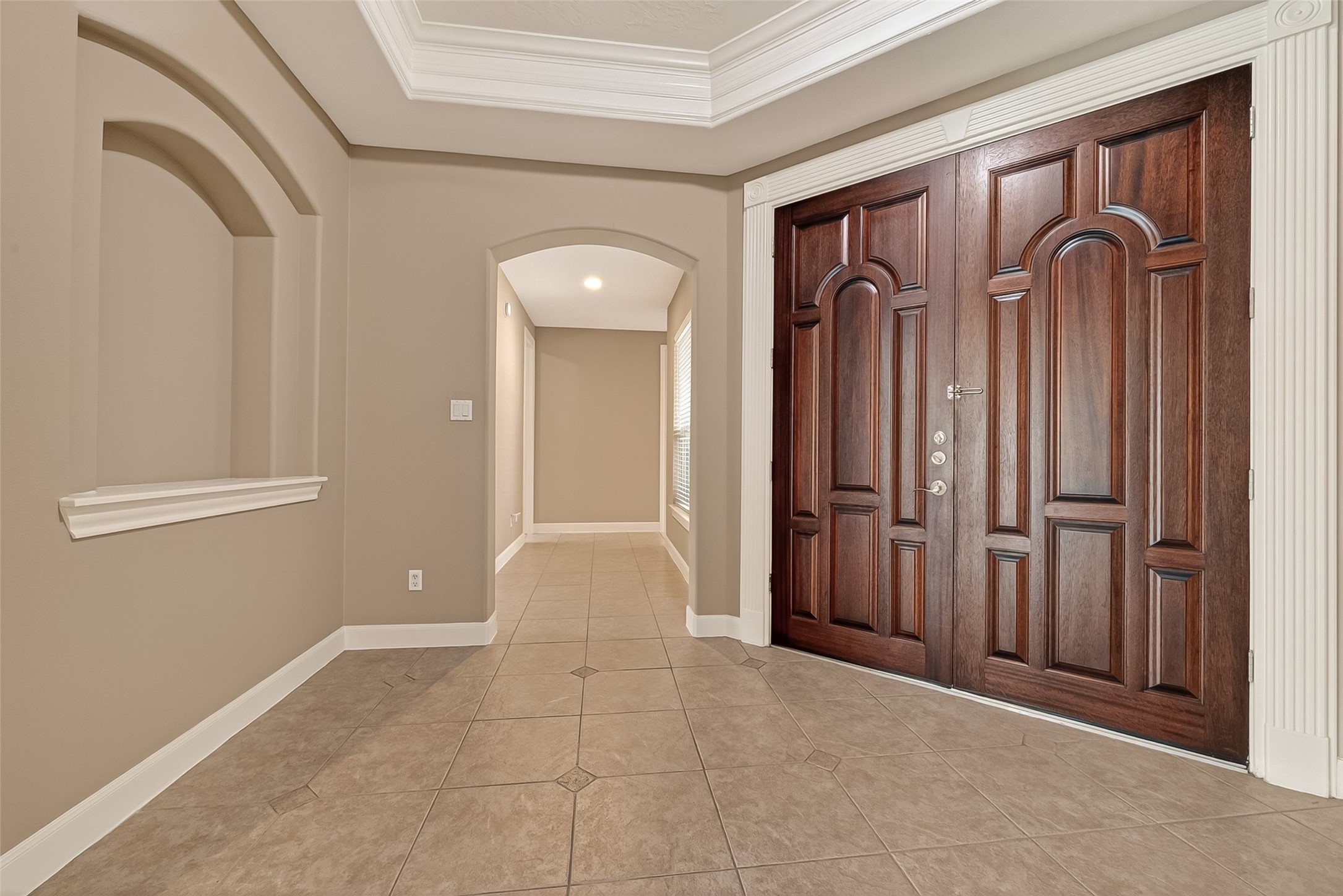 5934 Solar Point Lane Houston, TX 77041 - Photo 6 of 50