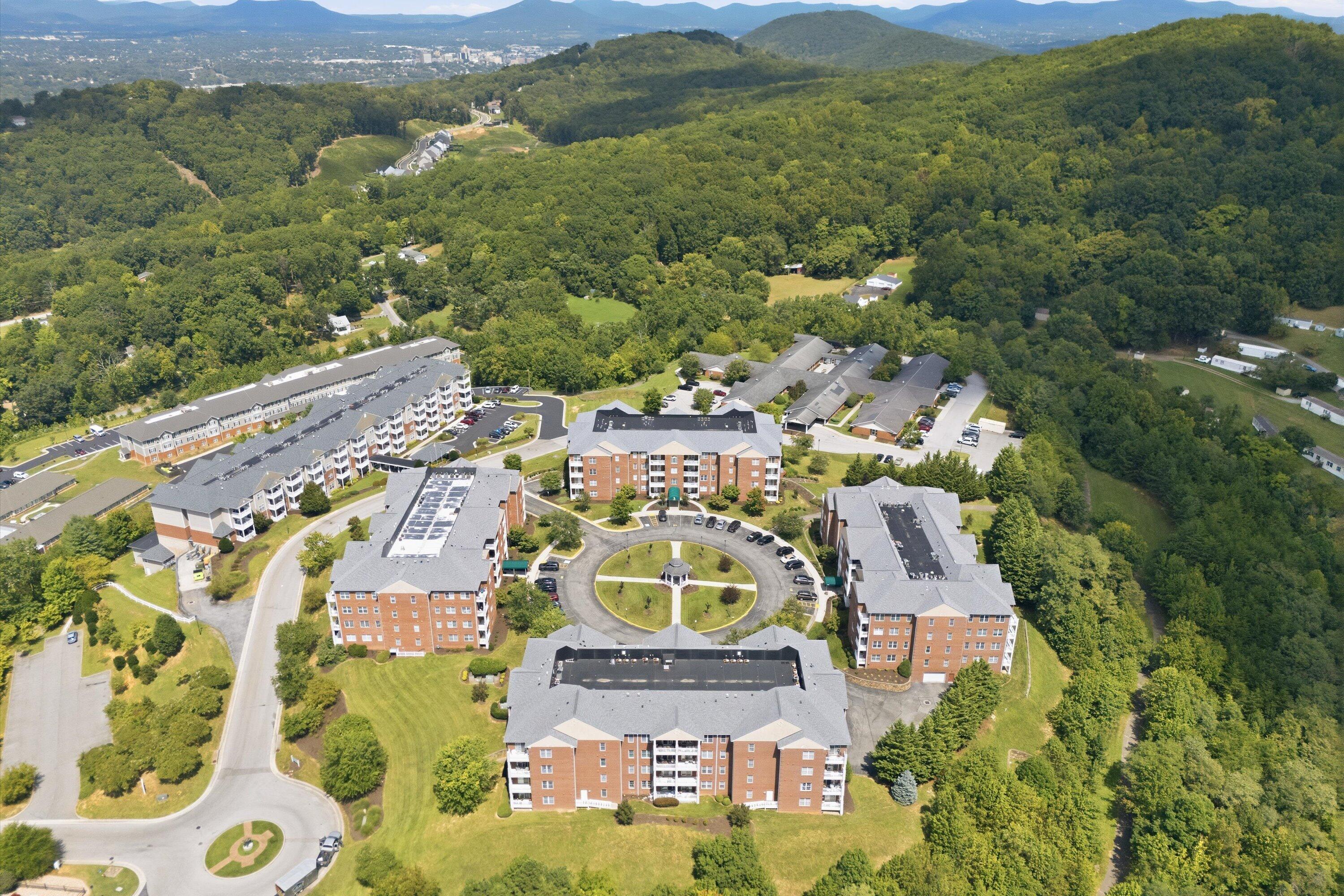 4444 Pheasant Ridge Road, Unit 305 Roanoke, VA 24014 - Photo 29 of 33 29-004_DJI_20260831134653_0076_D
