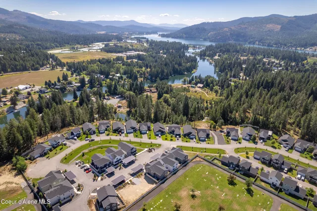 $270,000 | 28 Potlatch Loop, Priest River, ID 83856