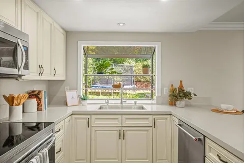 $1,945,000 | 2702 Jacaranda Avenue, Carlsbad, CA 92009