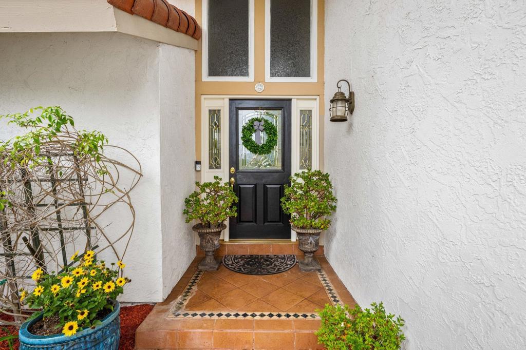 2702 Jacaranda Avenue Carlsbad, CA 92009 - Photo 4 of 52