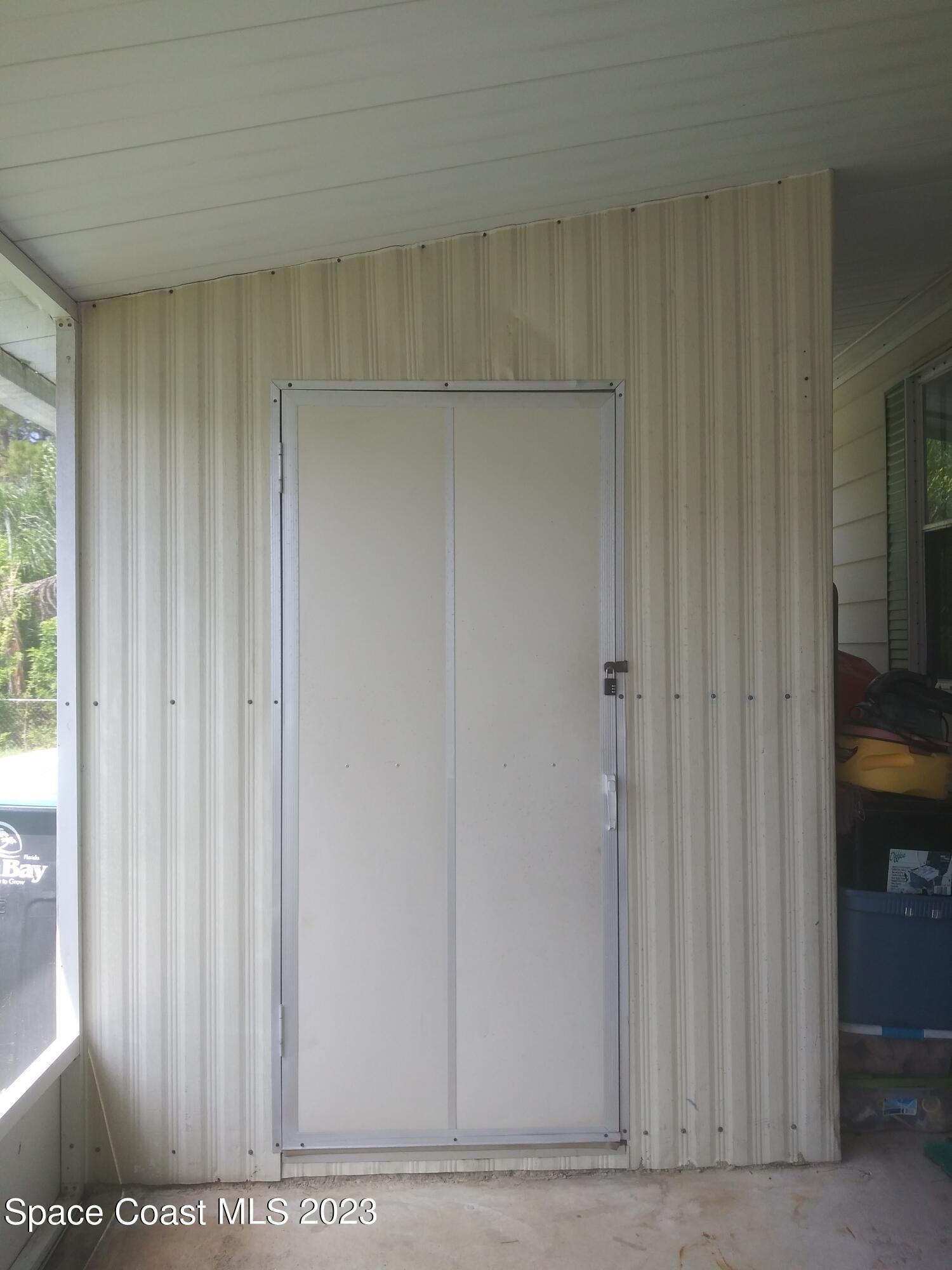1748 Mango Street Northeast Palm Bay, FL 32905 - Photo 27 of 29 20230818_114617_HDR