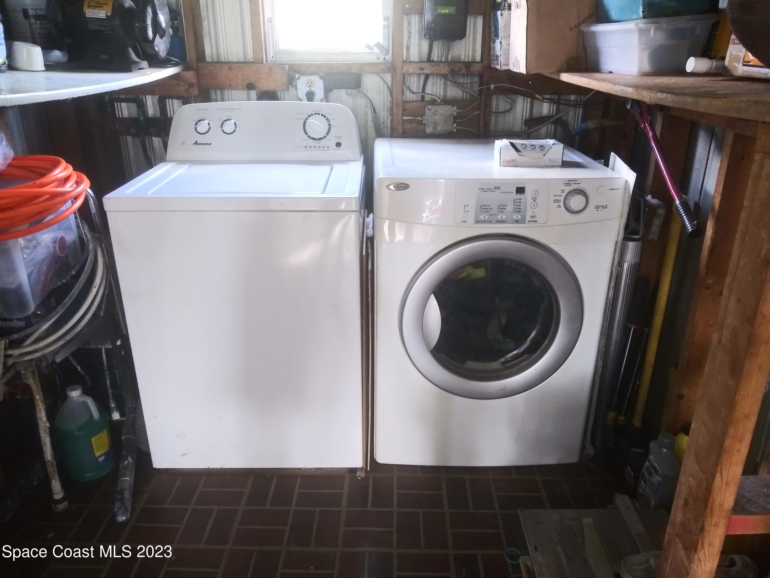 1748 Mango Street Northeast Palm Bay, FL 32905 - Photo 29 of 29 20230818_115153_HDR