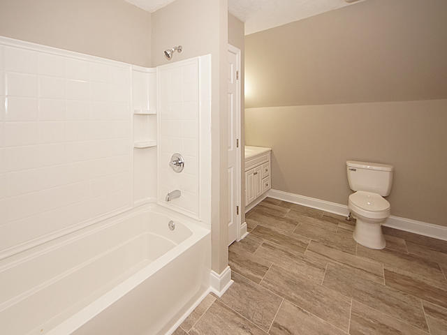 570 County Rd S-18-349 Ridgeville, SC 29472 - Photo 29 of 44 Upstairs Bathroom
