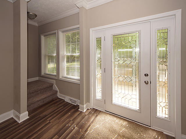 570 County Rd S-18-349 Ridgeville, SC 29472 - Photo 6 of 44 Entryway