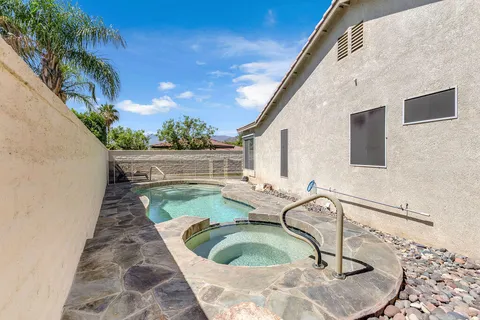 $695,000 | 245 Strada Fortuna, Palm Desert, CA 92260