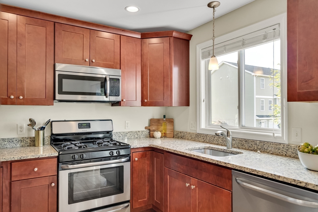 311 Littleton Road, Unit 31 Chelmsford, MA 01824 - Photo 13 of 29 Gallery Image 13
