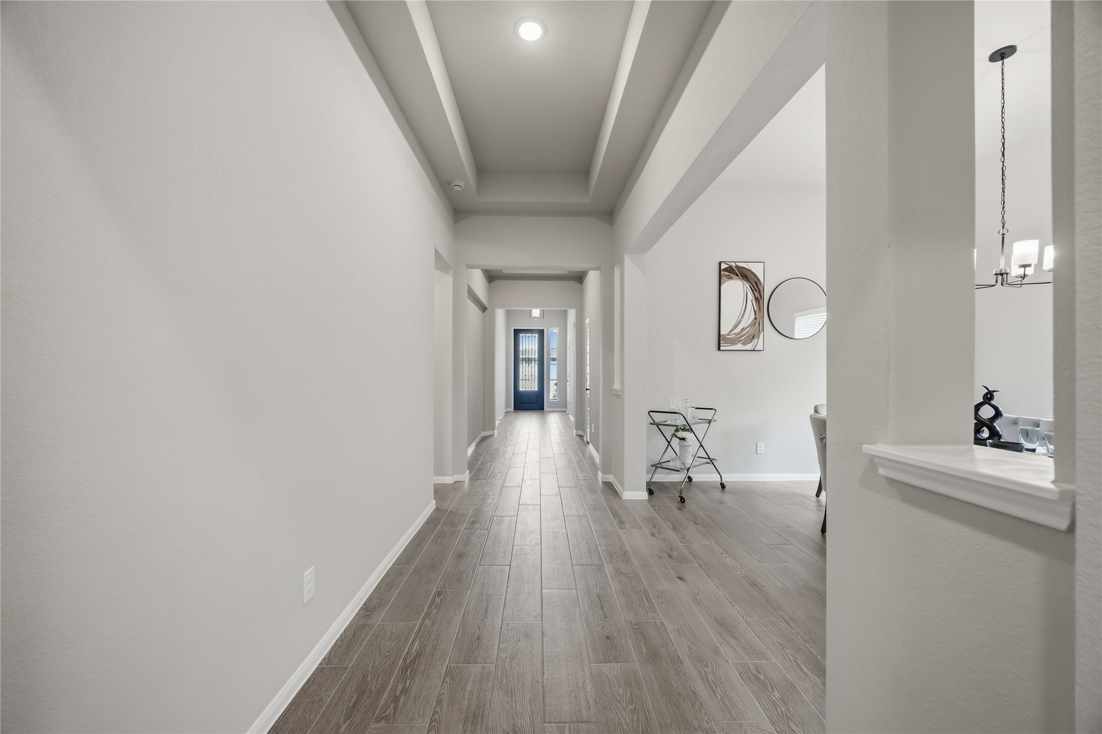 2808 Bisbee Road League City, TX 77573 - Photo 16 of 42 Extended Hallway View- Vaulted Ceilings